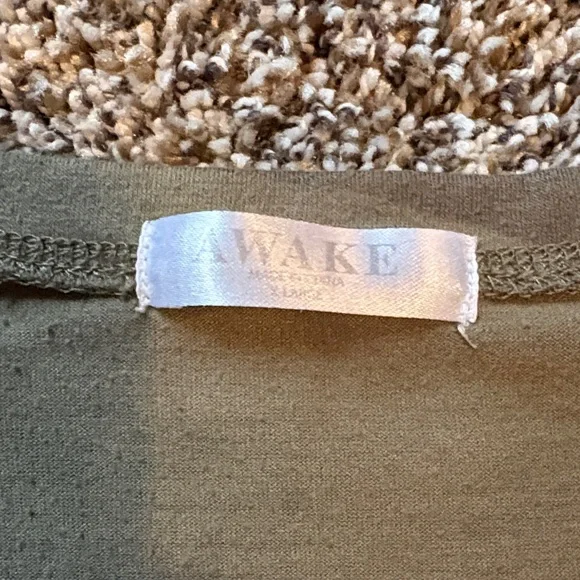 Three women’s tops bundle - Picture 2 of 7